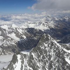 Flugwegposition um 13:32:59: Aufgenommen in der Nähe von Gemeinde Kals am Großglockner, 9981, Österreich in 3974 Meter